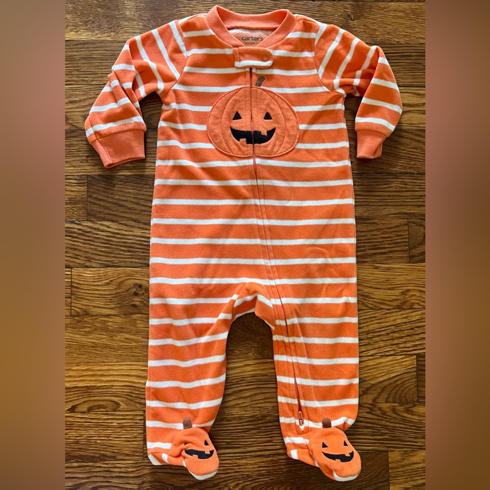 Carter’s Orange & White Jack-o-Lantern Pumpkin Fleece Footie Pajamas Size 6M